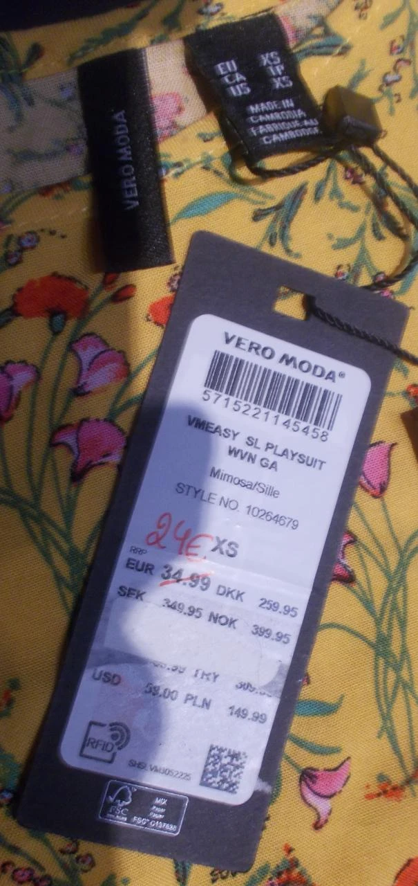 Very pretty yellow floral romper, never worn, tag with price, – photo 9